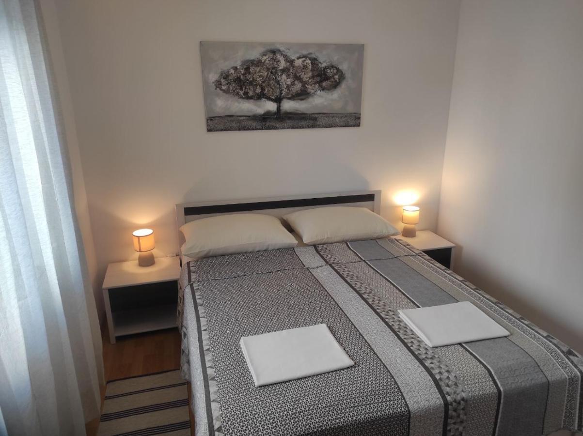 Apartmani Vesna คิร์ก ภายนอก รูปภาพ