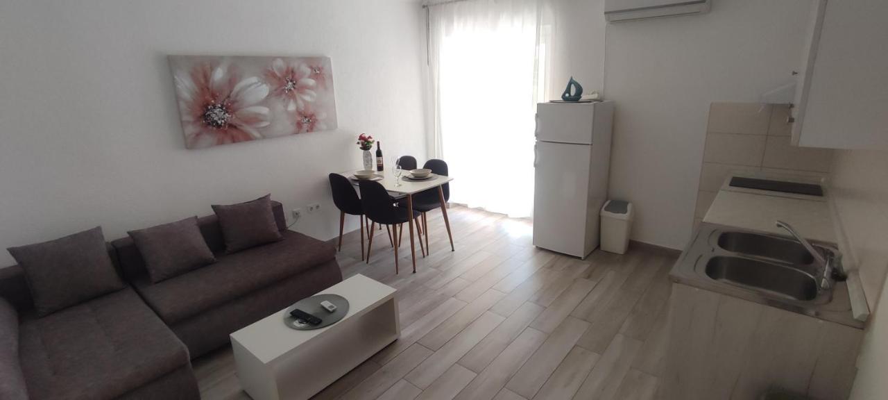Apartmani Vesna คิร์ก ภายนอก รูปภาพ